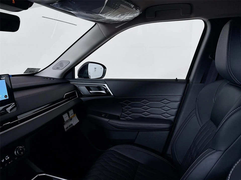 2026 Mitsubishi Outlander - Image 21 of 21