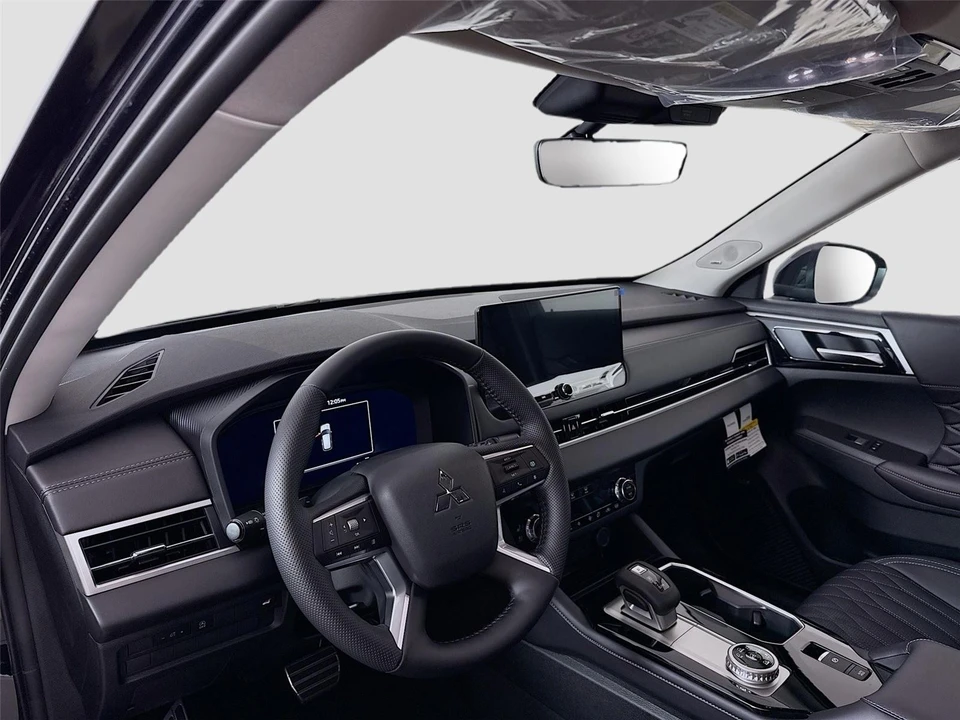 2026 Mitsubishi Outlander - Image 9 of 21