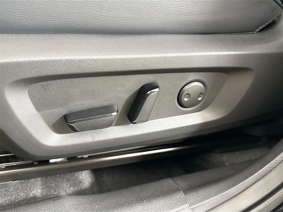 2026 Mitsubishi Outlander - Image 3 of 21
