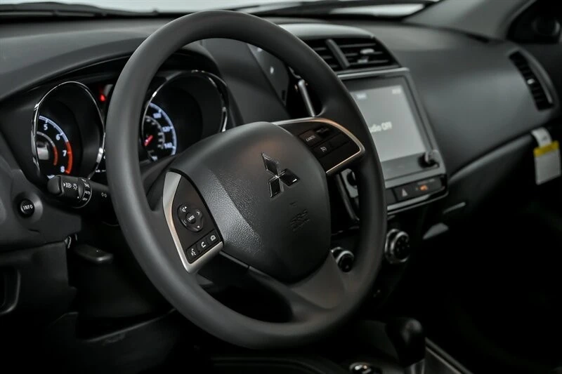 2026 Mitsubishi Outlander - Image 16 of 21