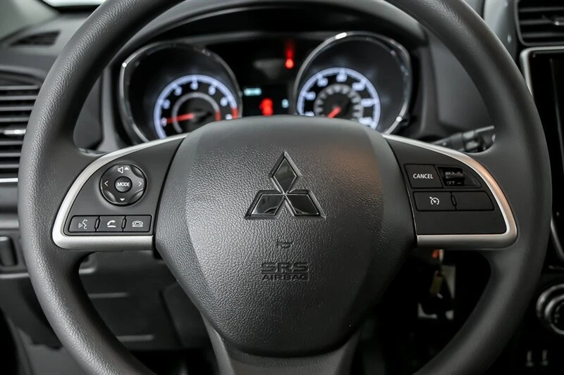2026 Mitsubishi Outlander - Image 19 of 21