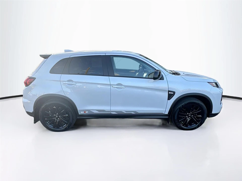 2026 Mitsubishi Outlander - Image 8 of 21