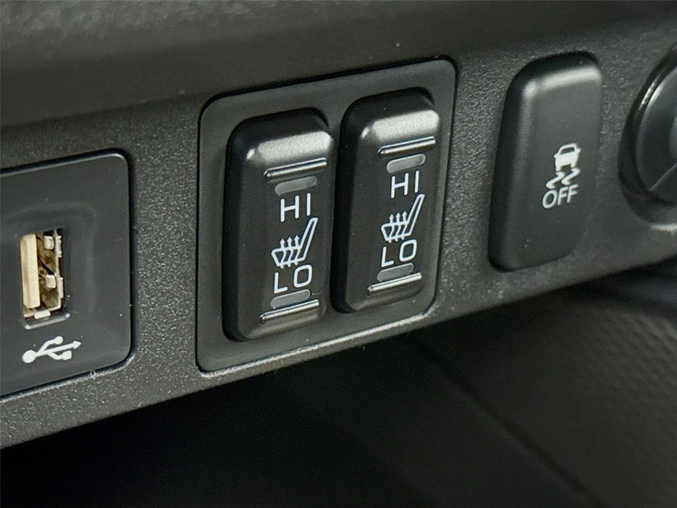 2026 Mitsubishi Outlander - Image 8 of 21