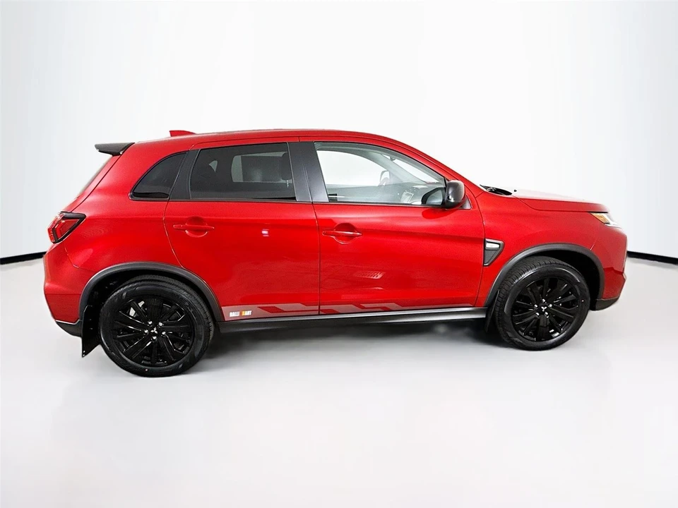 2026 Mitsubishi Outlander - Image 8 of 21