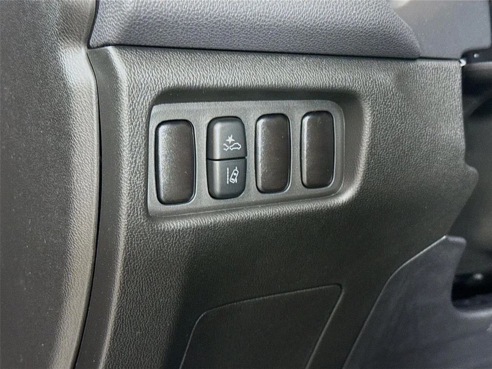 2026 Mitsubishi Outlander - Image 7 of 21