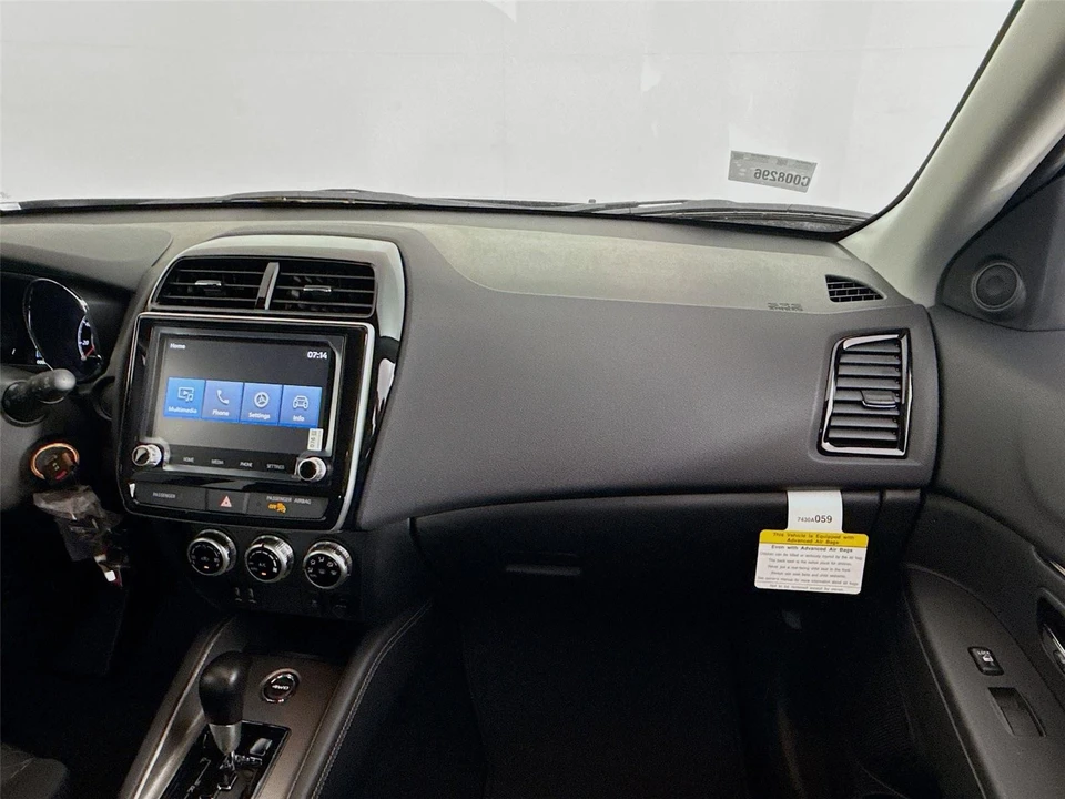 2026 Mitsubishi Outlander - Image 18 of 21