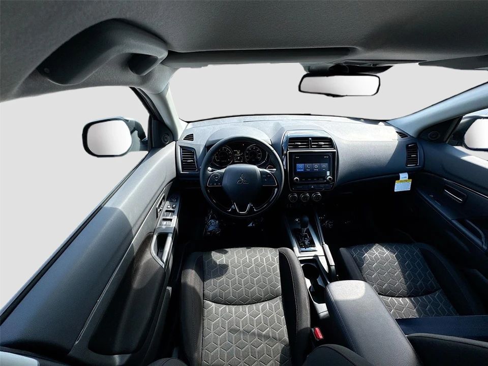 2026 Mitsubishi Outlander - Image 3 of 21