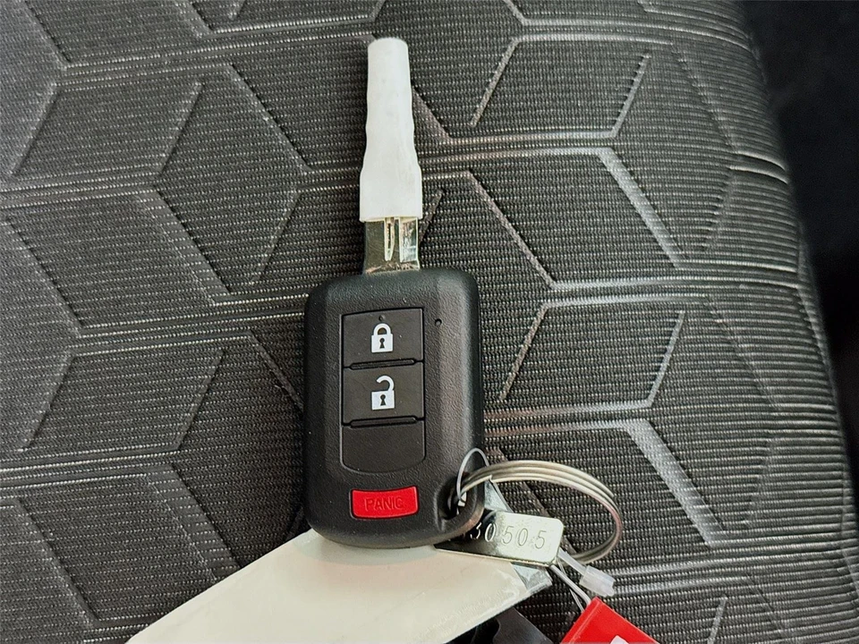 2026 Mitsubishi Outlander - Image 18 of 21