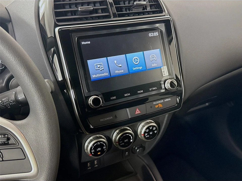 2026 Mitsubishi Outlander - Image 7 of 21