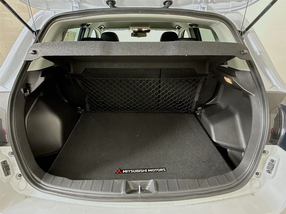2026 Mitsubishi Outlander - Image 14 of 21