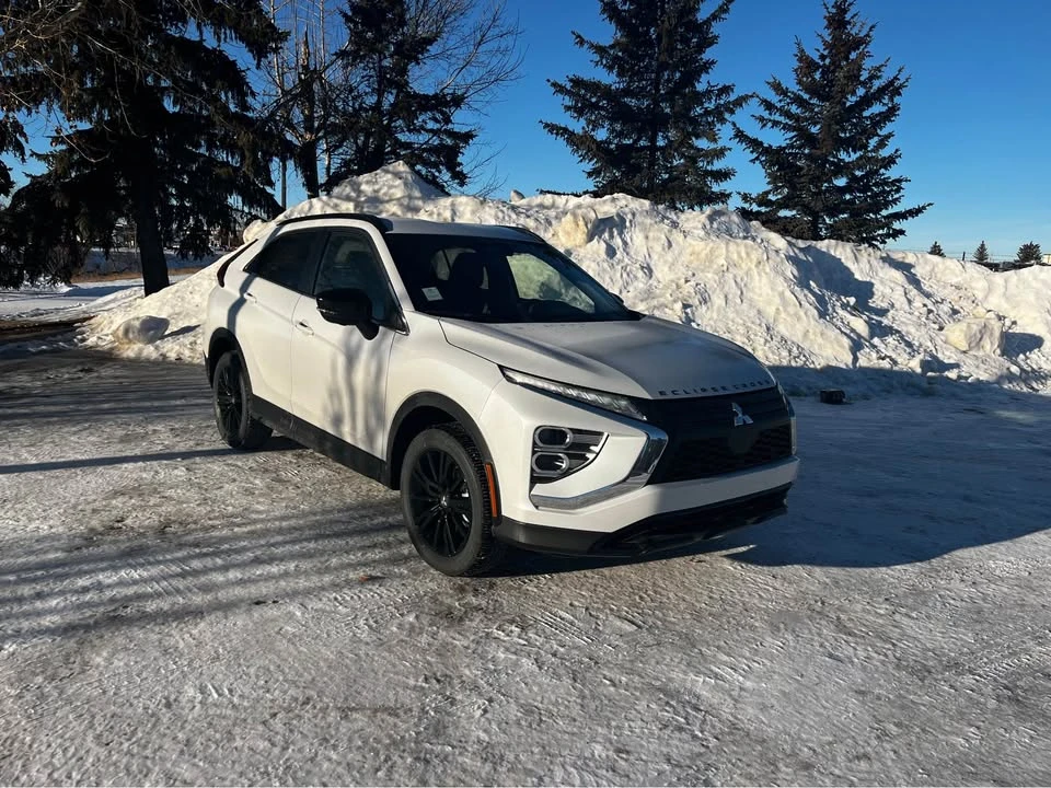 2026 Mitsubishi Eclipse Cross - Image 2 of 10
