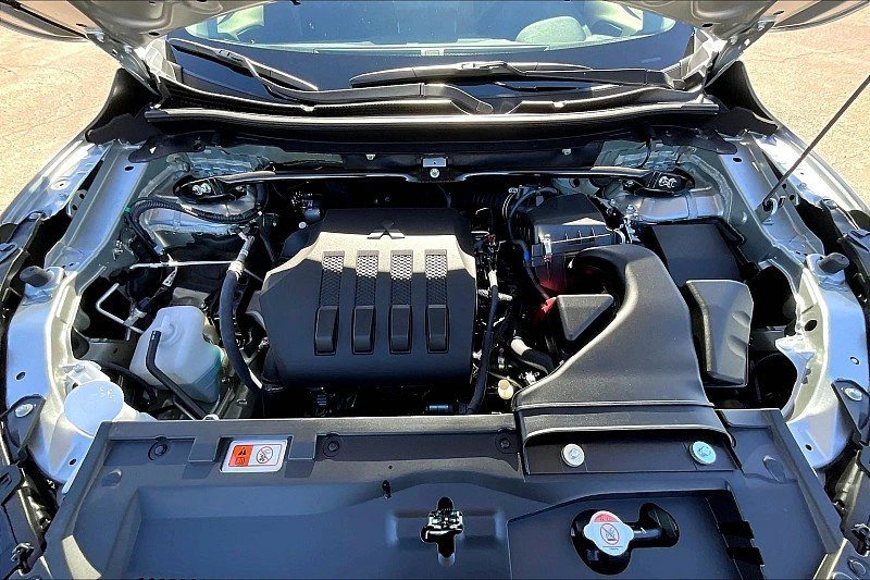 2026 Mitsubishi Eclipse Cross - Image 11 of 12