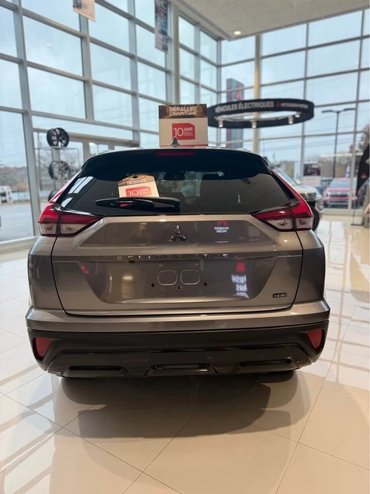 2026 Mitsubishi Eclipse Cross - Image 3 of 10