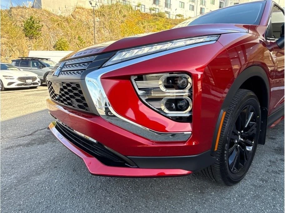 2026 Mitsubishi Eclipse Cross - Image 10 of 16