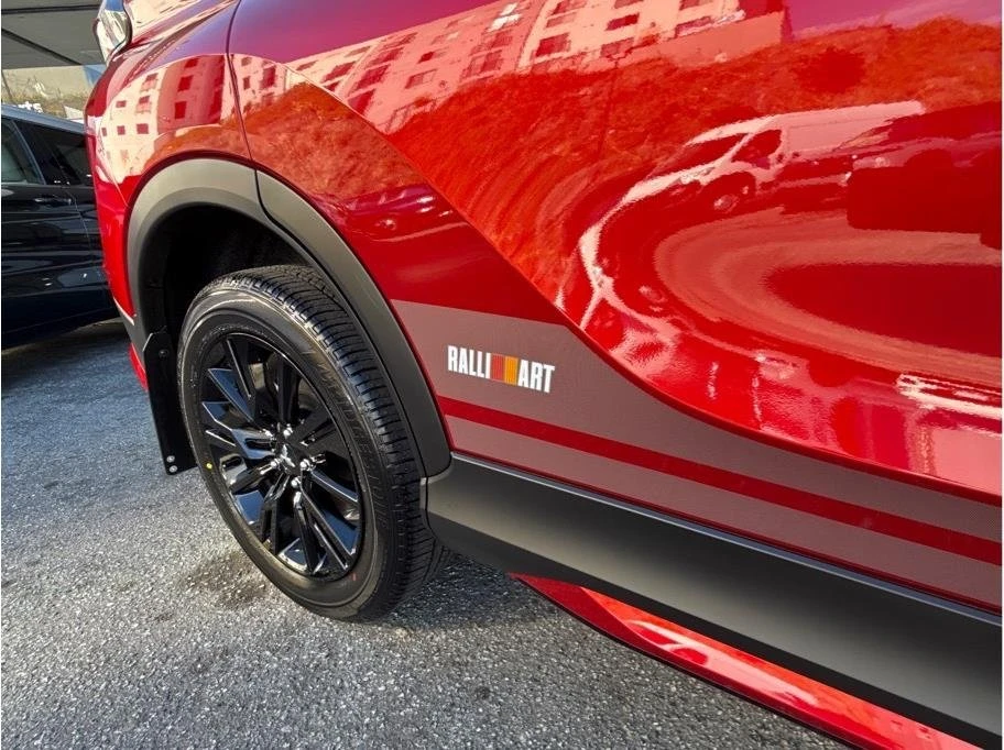2026 Mitsubishi Eclipse Cross - Image 11 of 16
