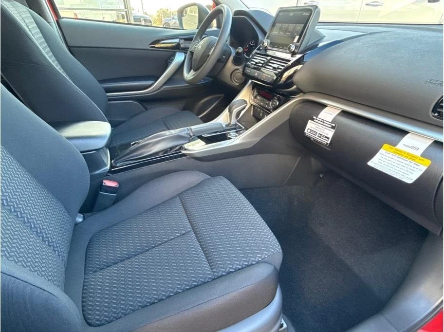 2026 Mitsubishi Eclipse Cross - Image 12 of 16