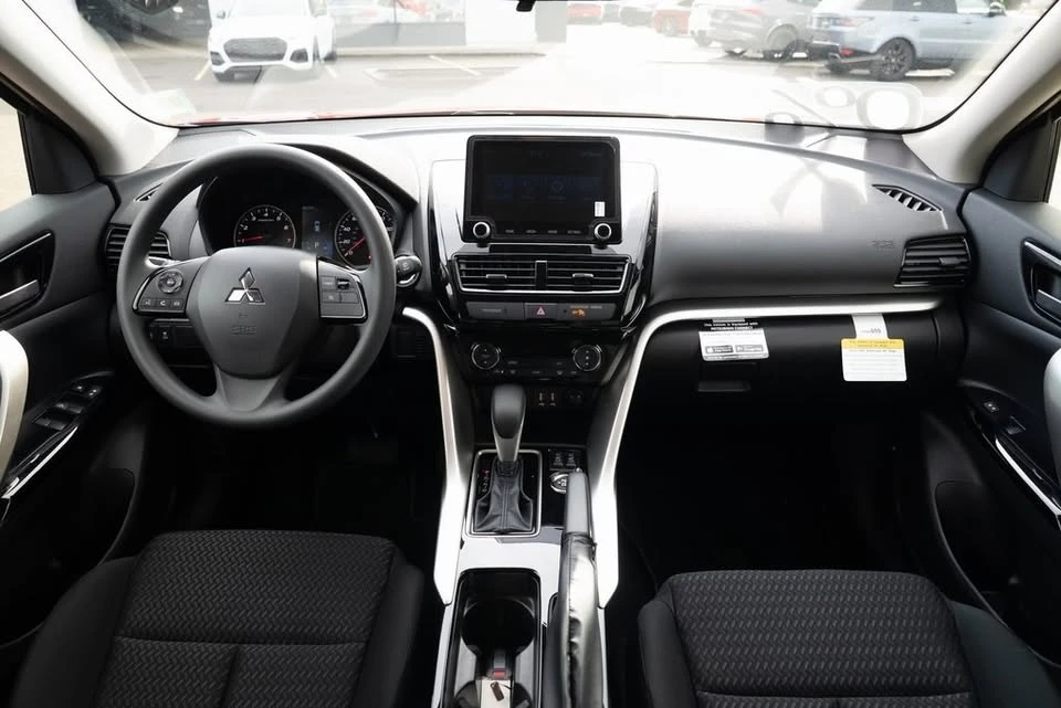 2026 Mitsubishi Eclipse Cross - Image 8 of 20