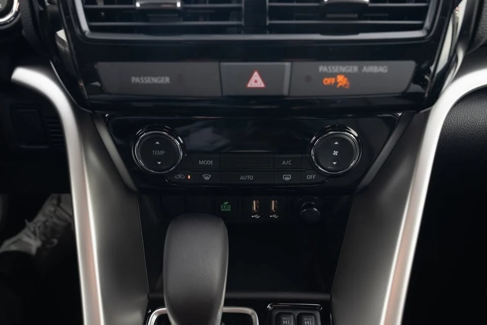 2026 Mitsubishi Eclipse Cross - Image 16 of 20