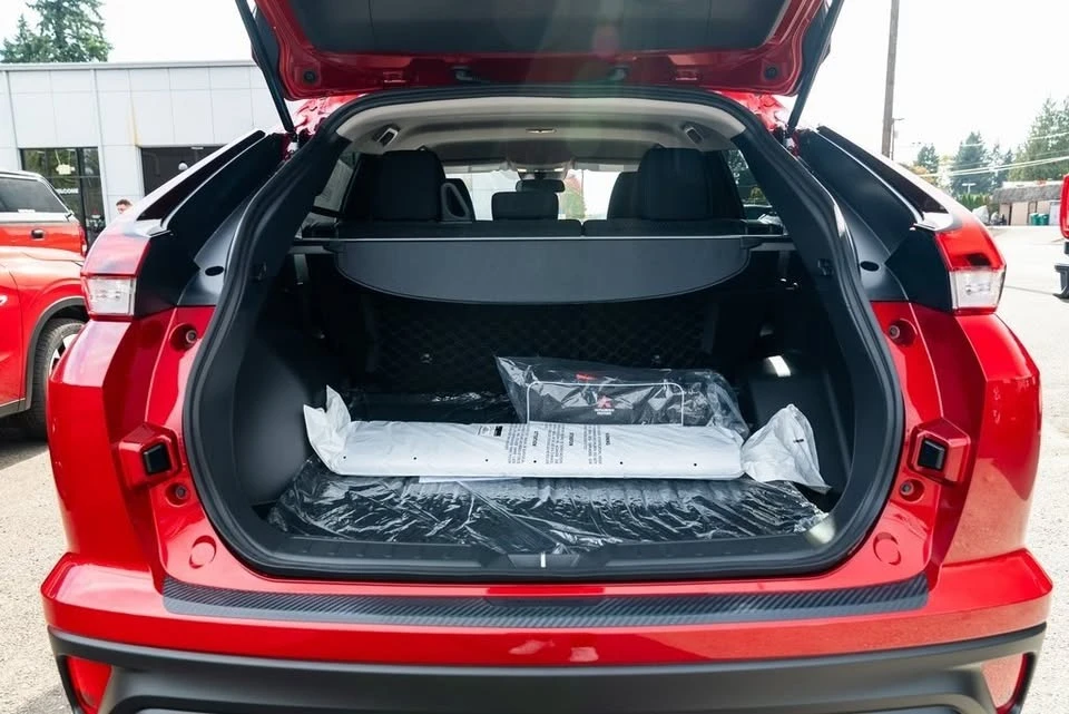 2026 Mitsubishi Eclipse Cross - Image 7 of 20