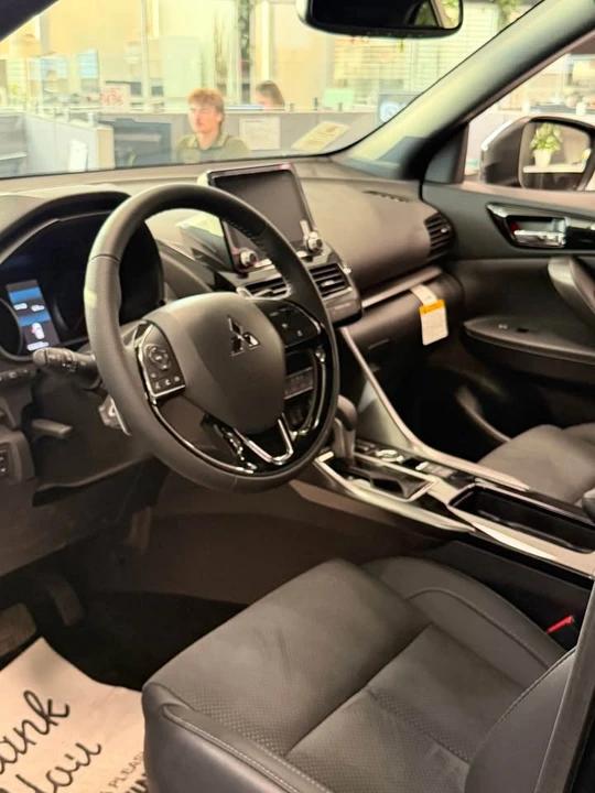 2026 Mitsubishi Eclipse Cross - Image 9 of 12