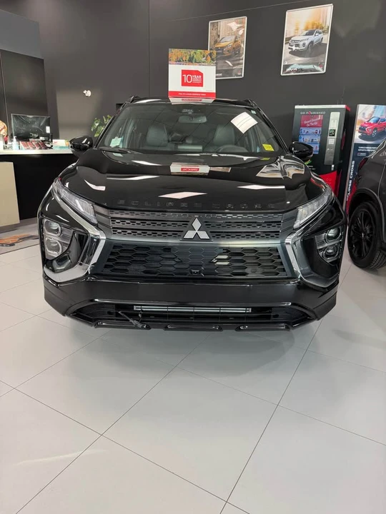2026 Mitsubishi Eclipse Cross - Image 2 of 12