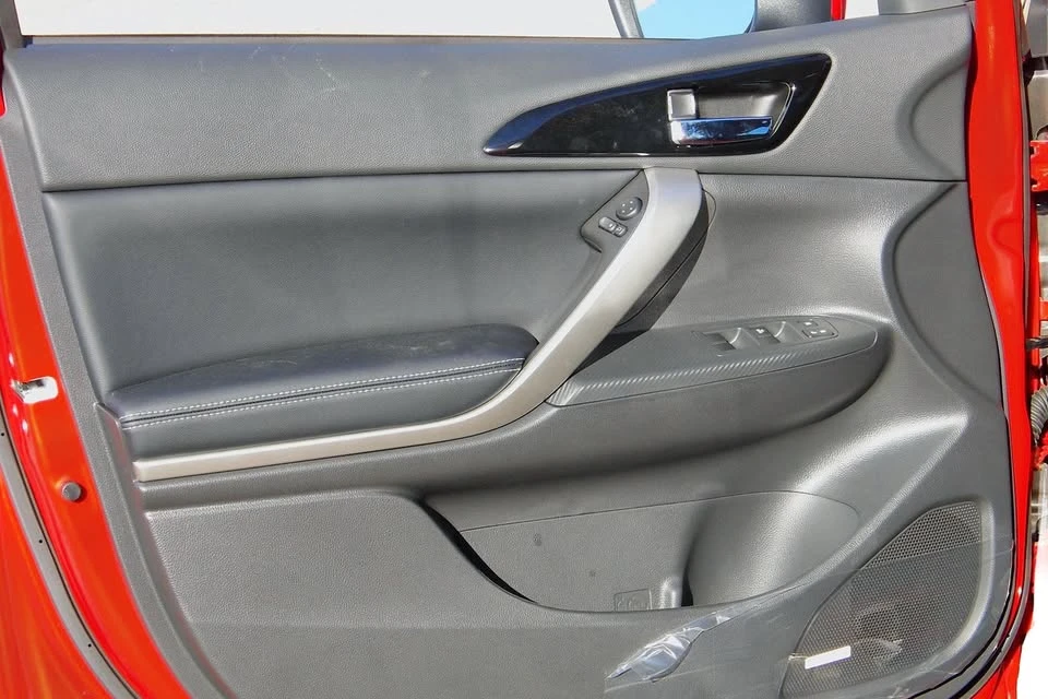 2026 Mitsubishi Eclipse Cross - Image 18 of 19