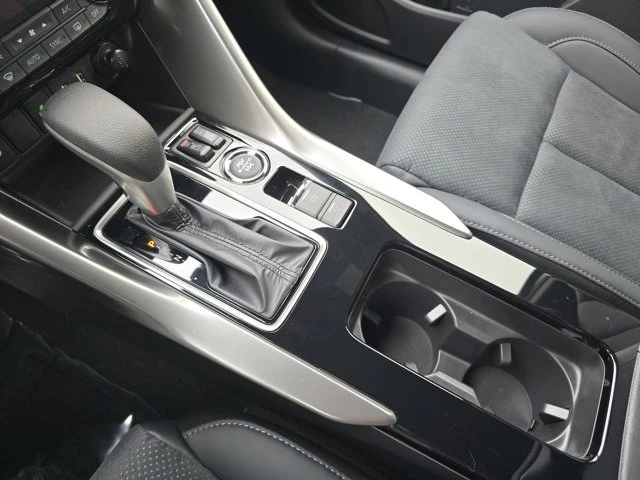 2026 Mitsubishi Eclipse Cross - Image 17 of 17