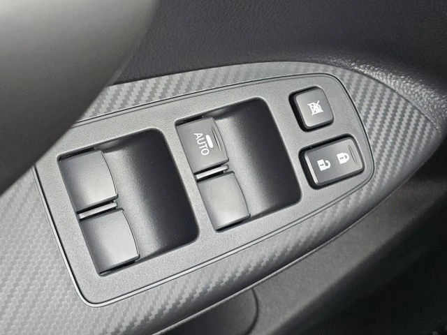 2026 Mitsubishi Eclipse Cross - Image 10 of 17