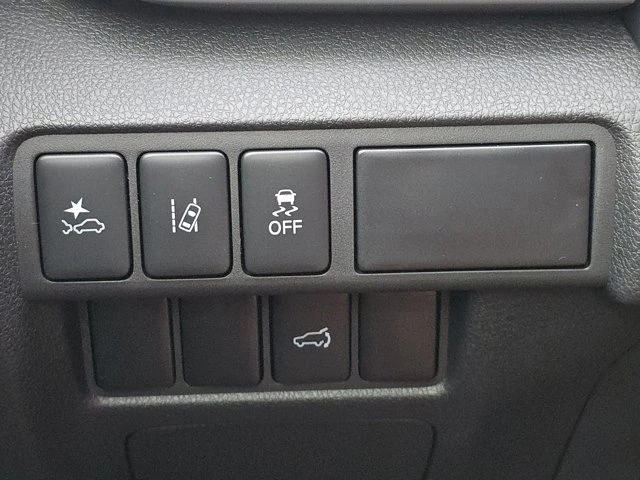 2026 Mitsubishi Eclipse Cross - Image 12 of 18