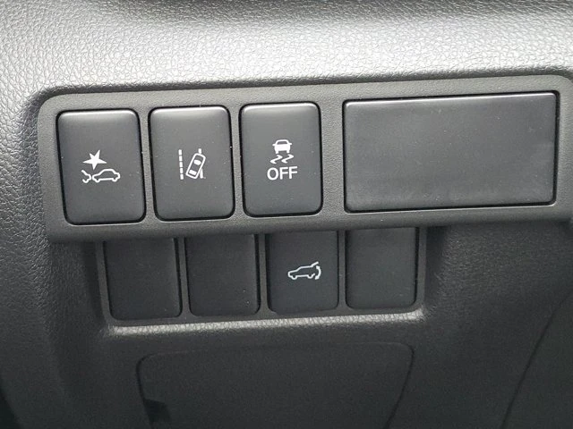 2026 Mitsubishi Eclipse Cross - Image 11 of 17