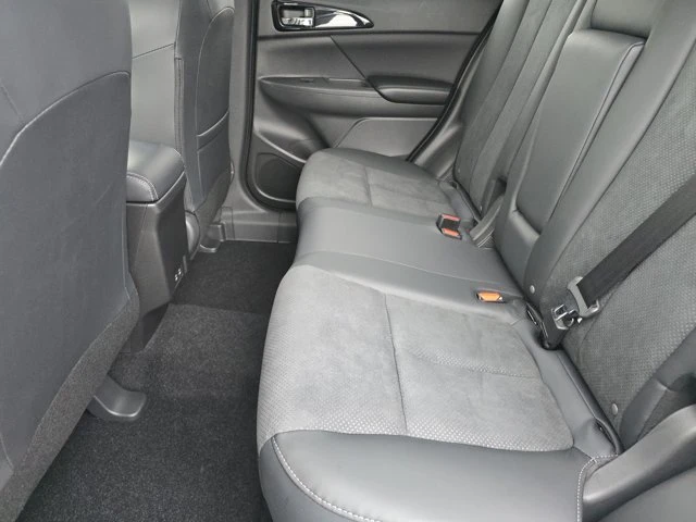2026 Mitsubishi Eclipse Cross - Image 9 of 18