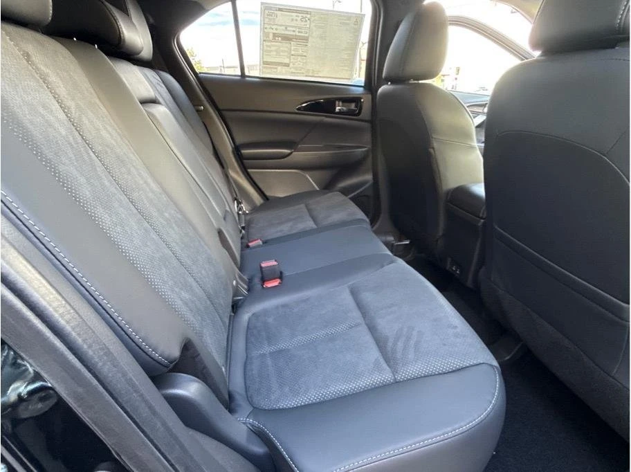 2026 Mitsubishi Eclipse Cross - Image 18 of 19
