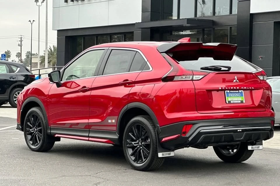 2026 Mitsubishi Eclipse Cross - Image 6 of 12