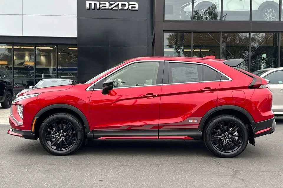 2026 Mitsubishi Eclipse Cross - Image 7 of 12