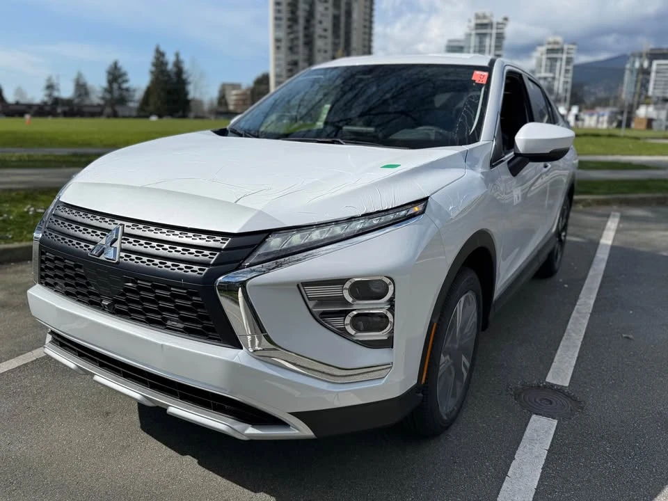 2026 Mitsubishi Eclipse Cross - Image 3 of 16