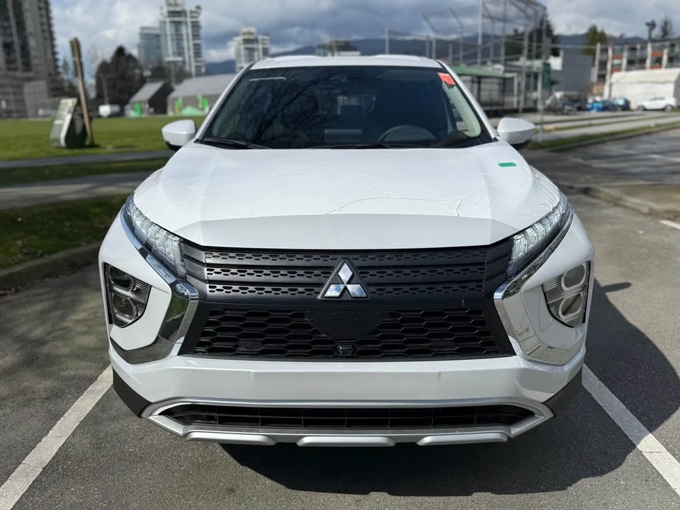 2026 Mitsubishi Eclipse Cross - Image 2 of 16