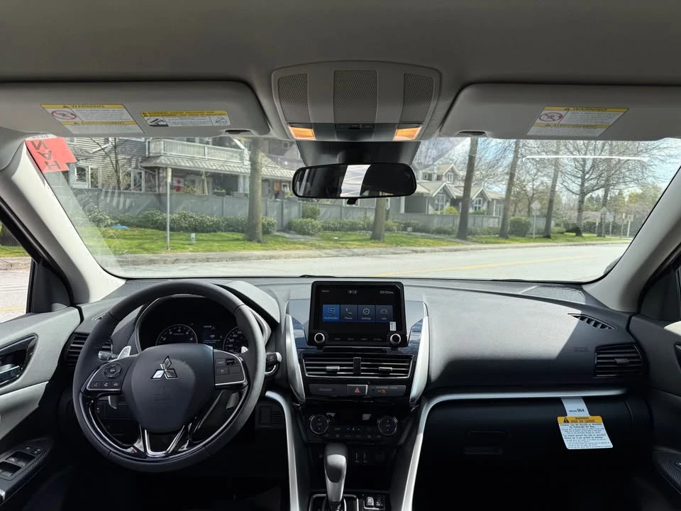 2026 Mitsubishi Eclipse Cross - Image 12 of 16