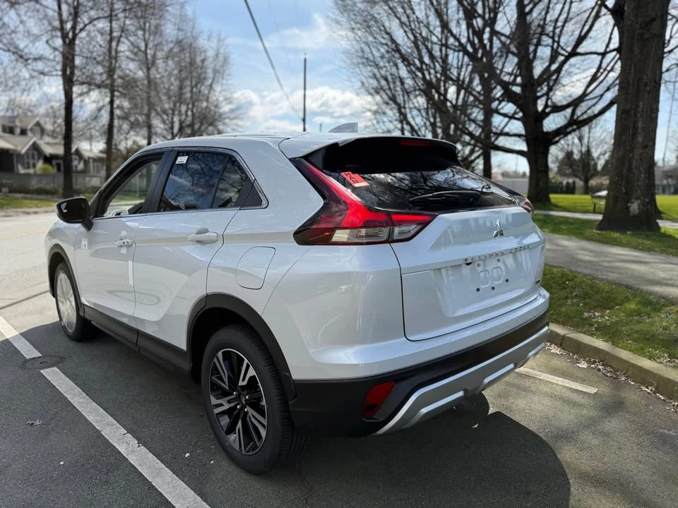 2026 Mitsubishi Eclipse Cross - Image 5 of 16
