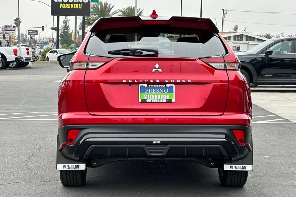 2026 Mitsubishi Eclipse Cross - Image 5 of 17