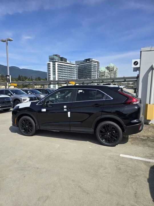 2026 Mitsubishi Eclipse Cross - Image 6 of 16