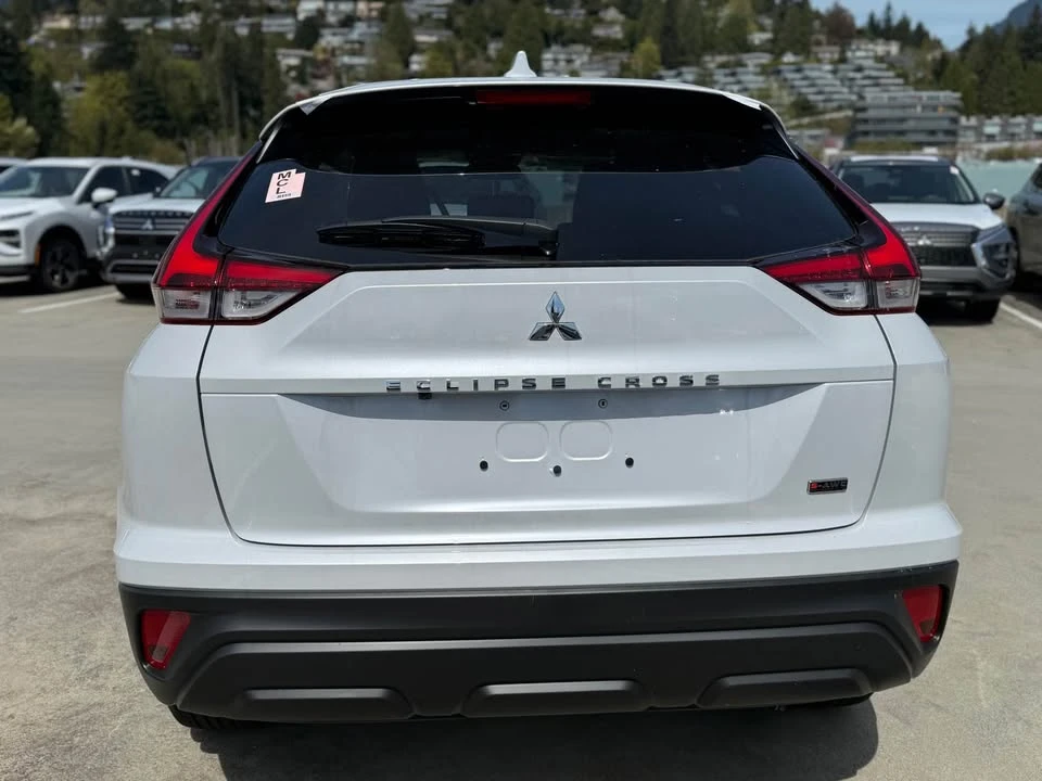 2026 Mitsubishi Eclipse Cross - Image 6 of 17