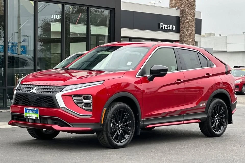 2026 Mitsubishi Eclipse Cross - Image 8 of 17