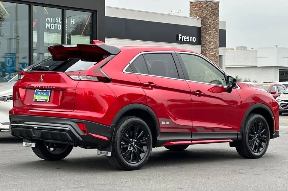 2026 Mitsubishi Eclipse Cross - Image 4 of 17