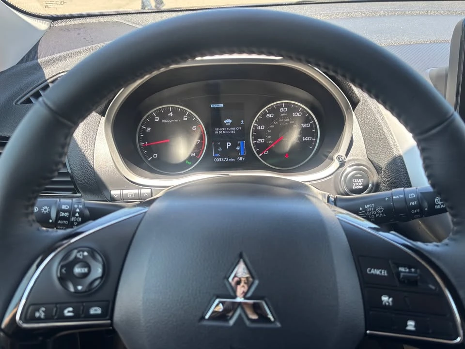 2026 Mitsubishi Eclipse Cross - Image 15 of 20