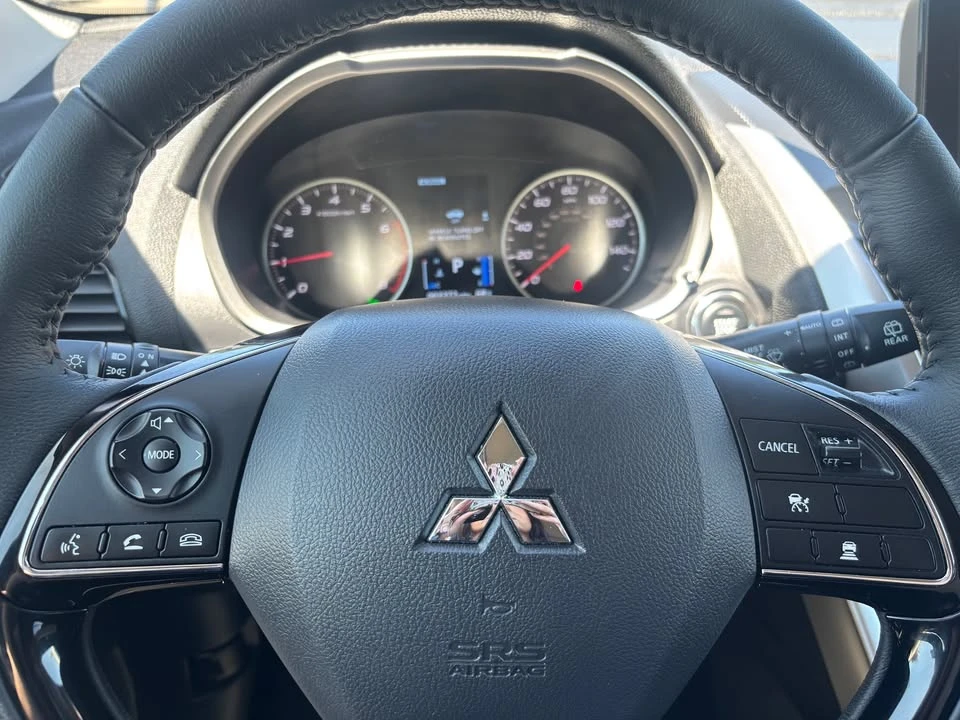 2026 Mitsubishi Eclipse Cross - Image 16 of 20