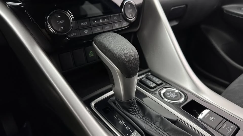 2026 Mitsubishi Eclipse Cross - Image 15 of 20