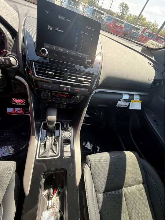 2026 Mitsubishi Eclipse Cross - Image 4 of 8