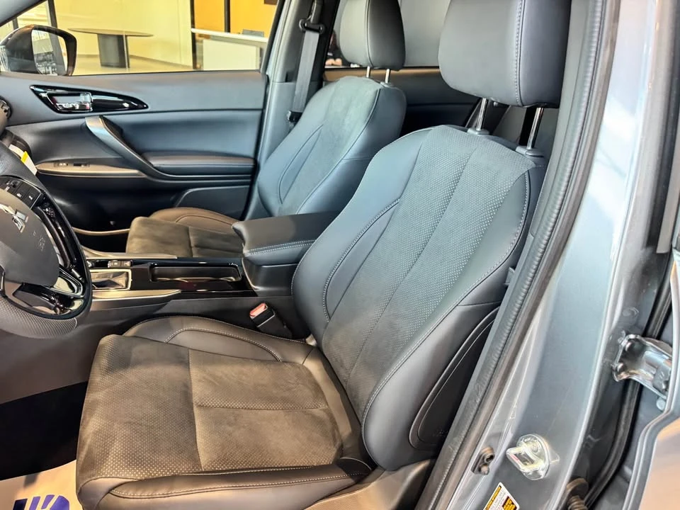 2026 Mitsubishi Eclipse Cross - Image 6 of 10
