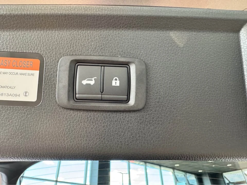 2026 Mitsubishi Eclipse Cross - Image 9 of 10