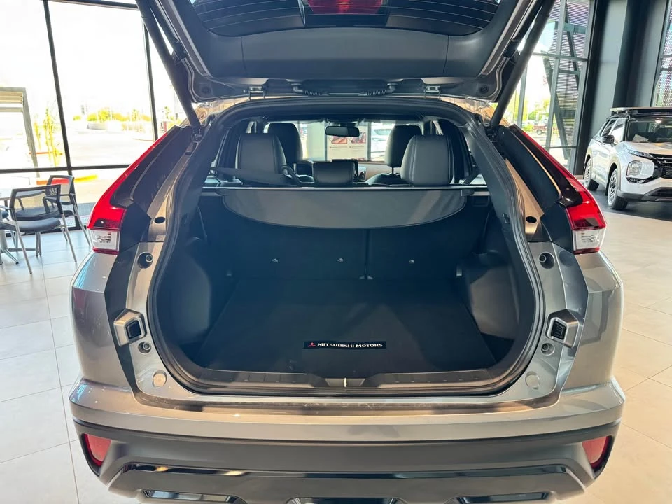 2026 Mitsubishi Eclipse Cross - Image 8 of 10